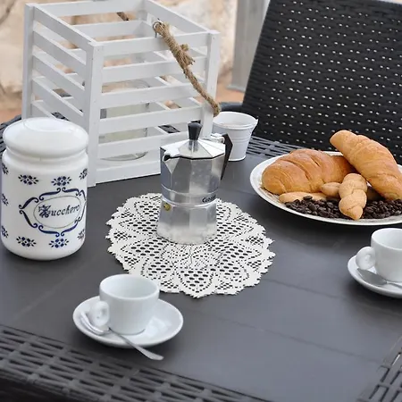 Le Stanze Del Priore Tatil Evi Locorotondo